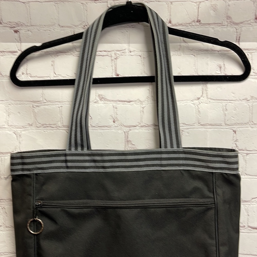 Womens Adidas workout tote bag - Picture 6 of 14